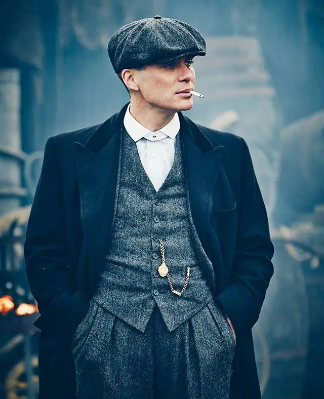 How tall is Thomas Shelby?